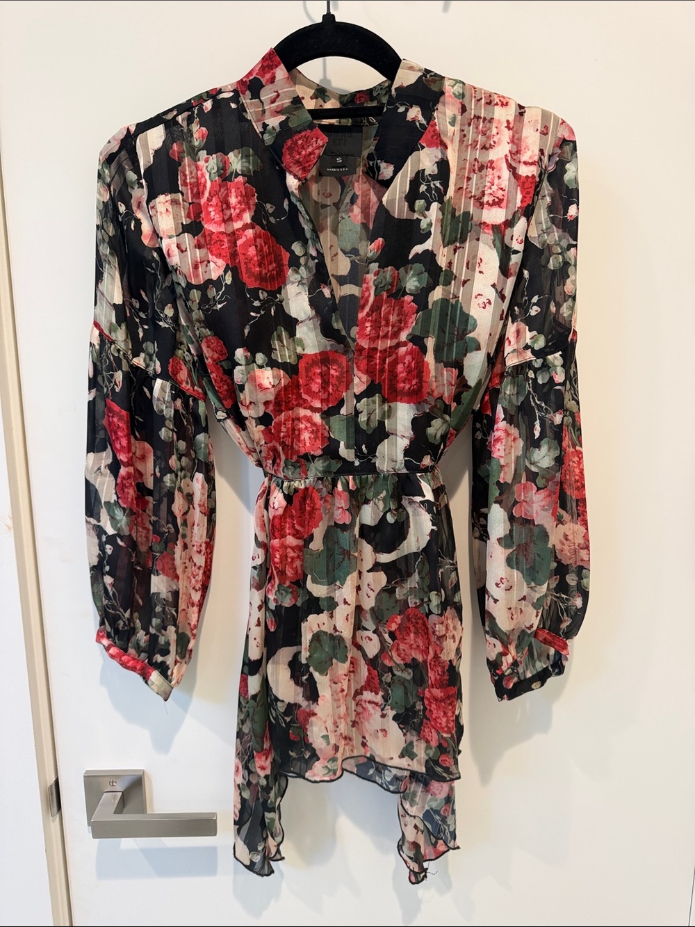 Floral V-Neck blouse Black, Red, Green, Cream